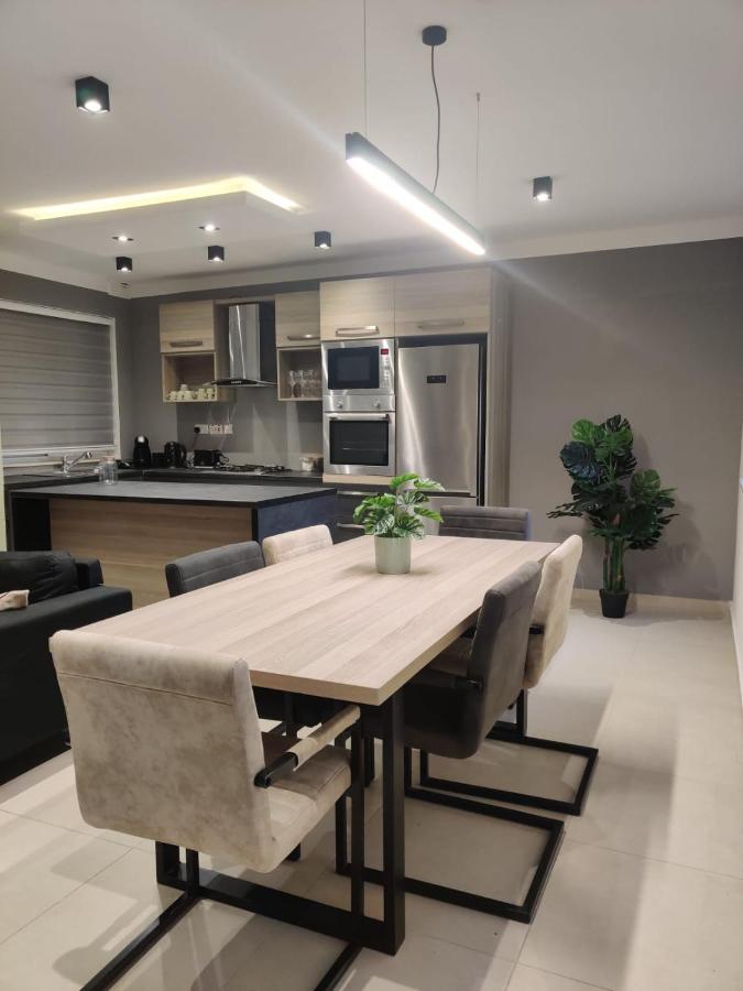 Qawra Apartment 세인트폴스베이 외부 사진